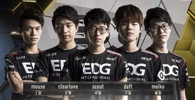 俱乐部正面 俱乐部正面