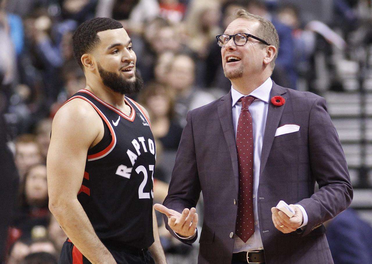 并且有助于 并且有助于